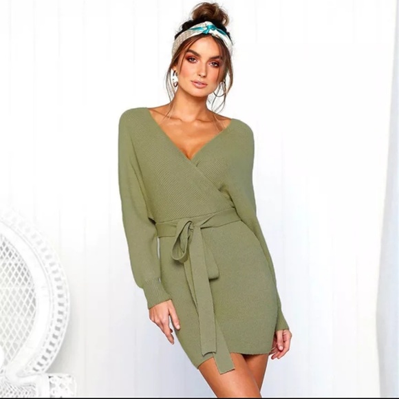 Dresses & Skirts - BEAUTIFUL CABLE KNIT POLYESTER DRESS